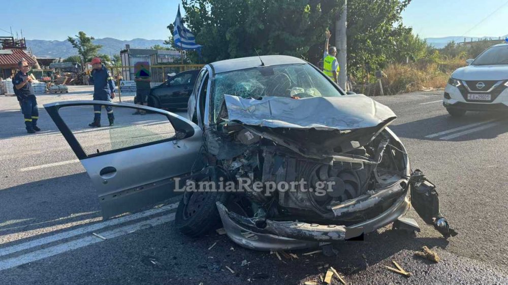 Θανατηφόρο τροχαίο το πρωί στο Λιανοκλάδι - ΙΧ «καρφώθηκε» σε νταλίκα (ΦΩΤΟ-ΒΙΝΤΕΟ)