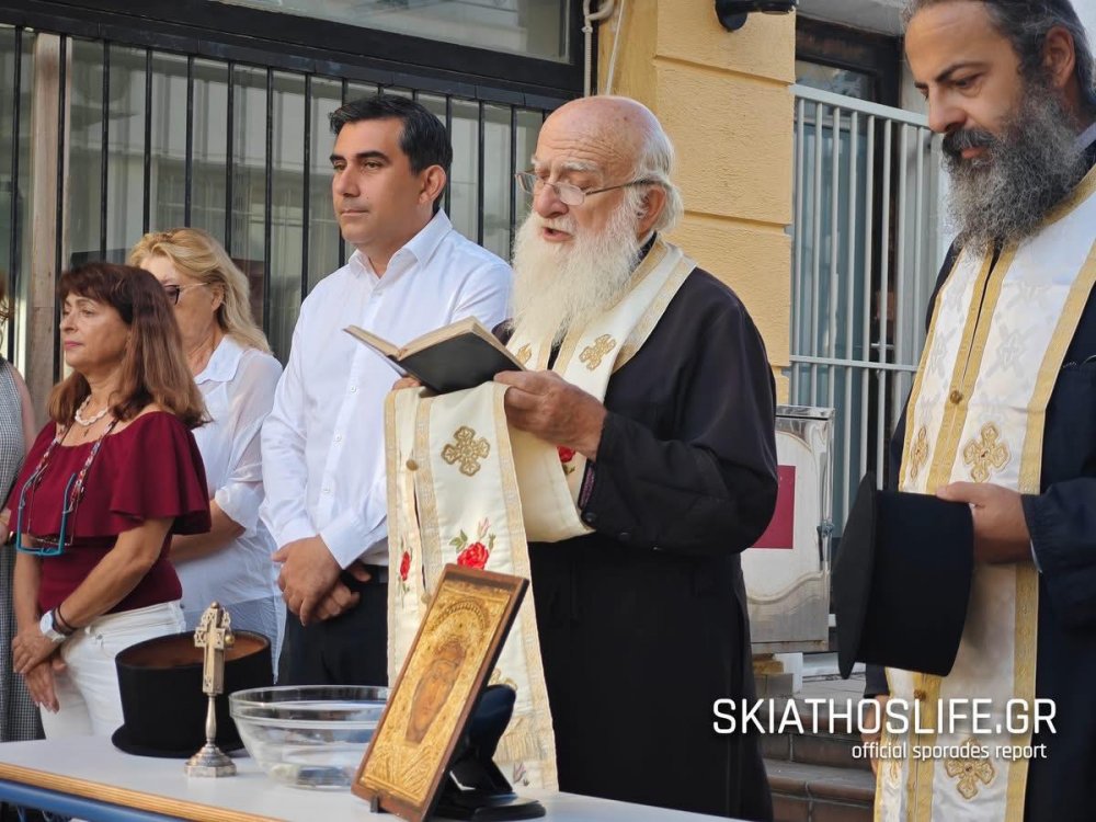 ΘΟΔΩΡΗΣ ΤΖΟΥΜΑΣ : 