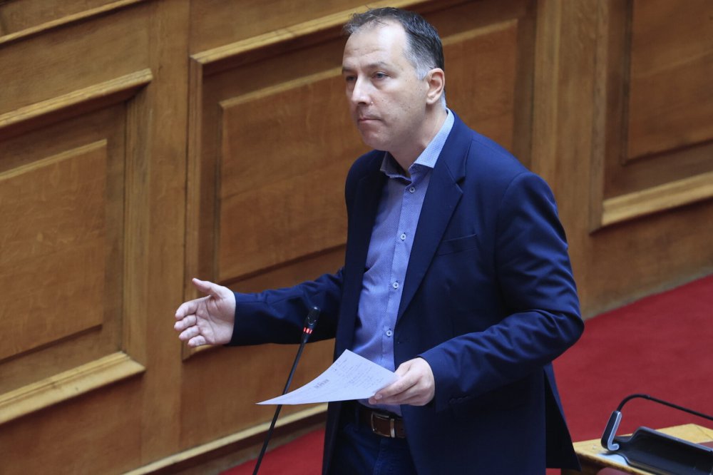 B. Μεταξάς: Εγκληματική διαστρέβλωση της πραγματικότητας από την κυβέρνηση για να κρύψει το αντιλαικό περιεχόμενο του νομοσχεδίου