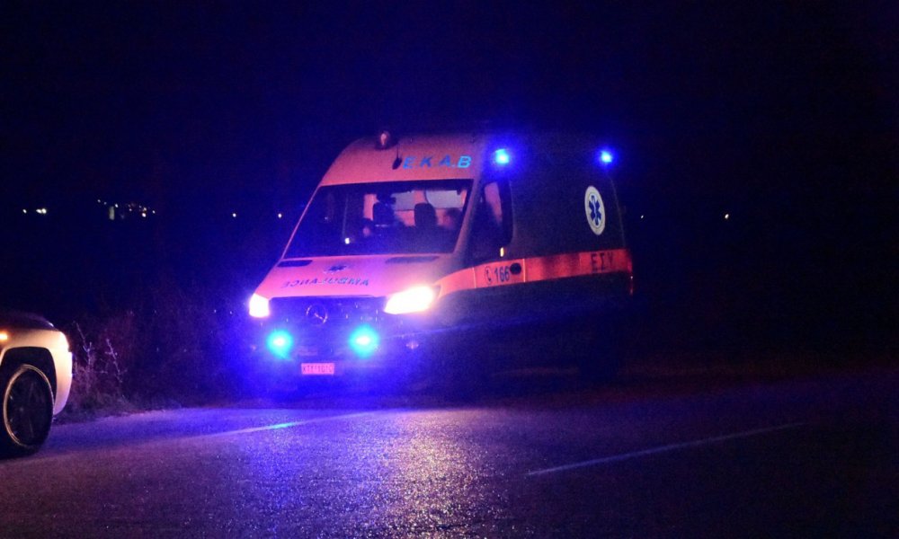Τραγωδία στην άσφαλτο: Δυο νεκροί σε καραμπόλα οχημάτων στις Αφίδνες - Ένας νεκρός στην Κόρινθο