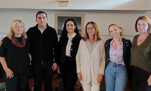 «Όταν η εκπαίδευση συναντά την κοινωνία, χτίζουμε ένα νησί για όλους» | της Ελένης Χουλιάρας