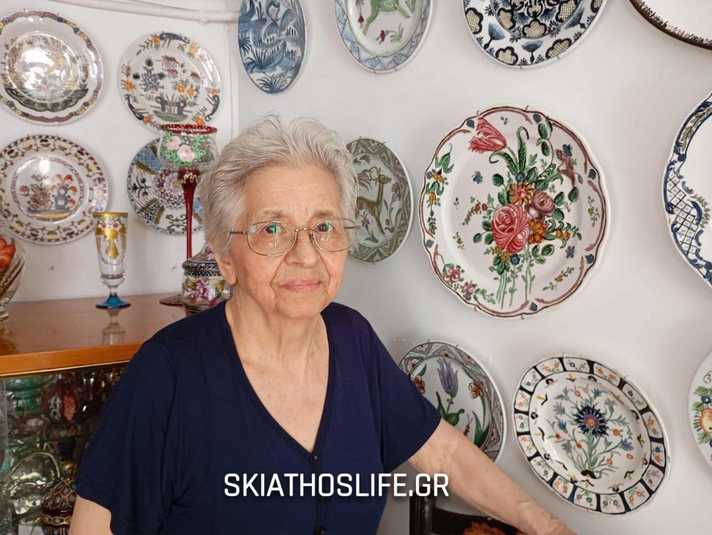 Έκθεση ζωγραφικής της Σκοπελίτισσας Βιολέττας Σοφικίτου στο Δήμο Ρήγα Φεραίου