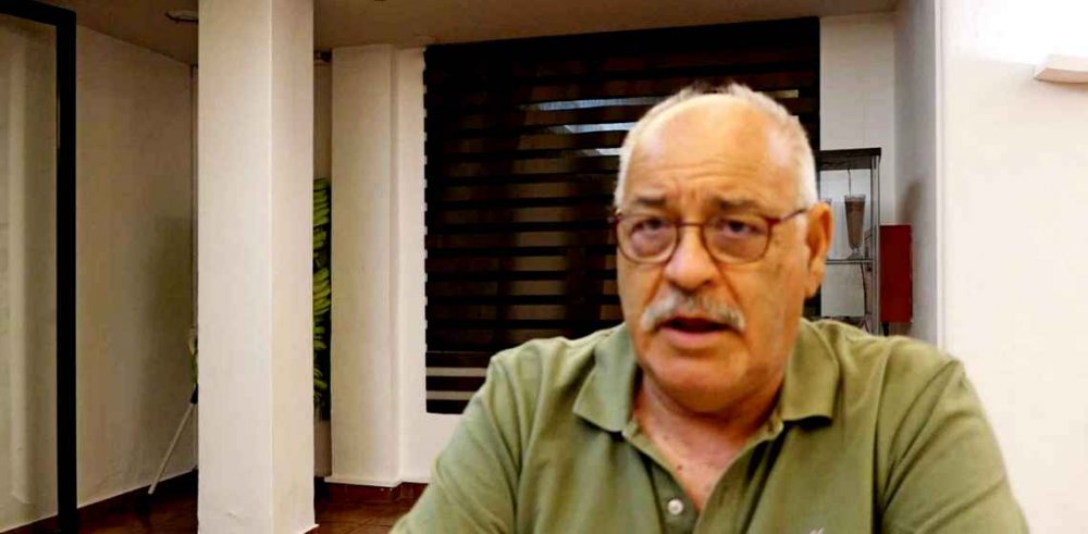 ΣΤ. ΠΕΡΙΣΣΗΣ : 