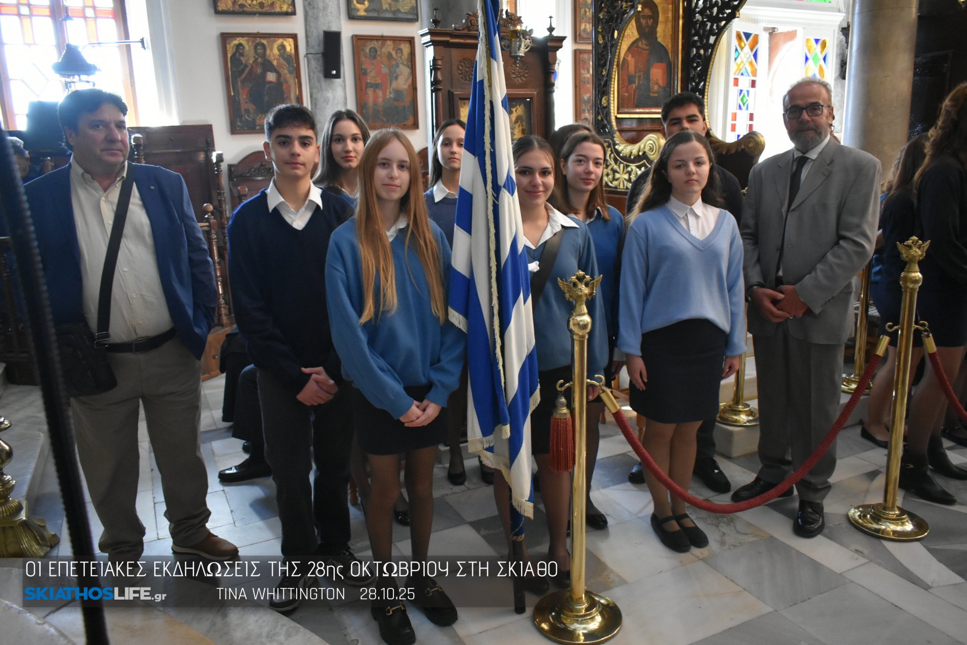 Φωτορεπορτάζ από τη Δοξολογία στο Μητροπολιτικό Ναό Τριών Ιεραρχών (φωτο)