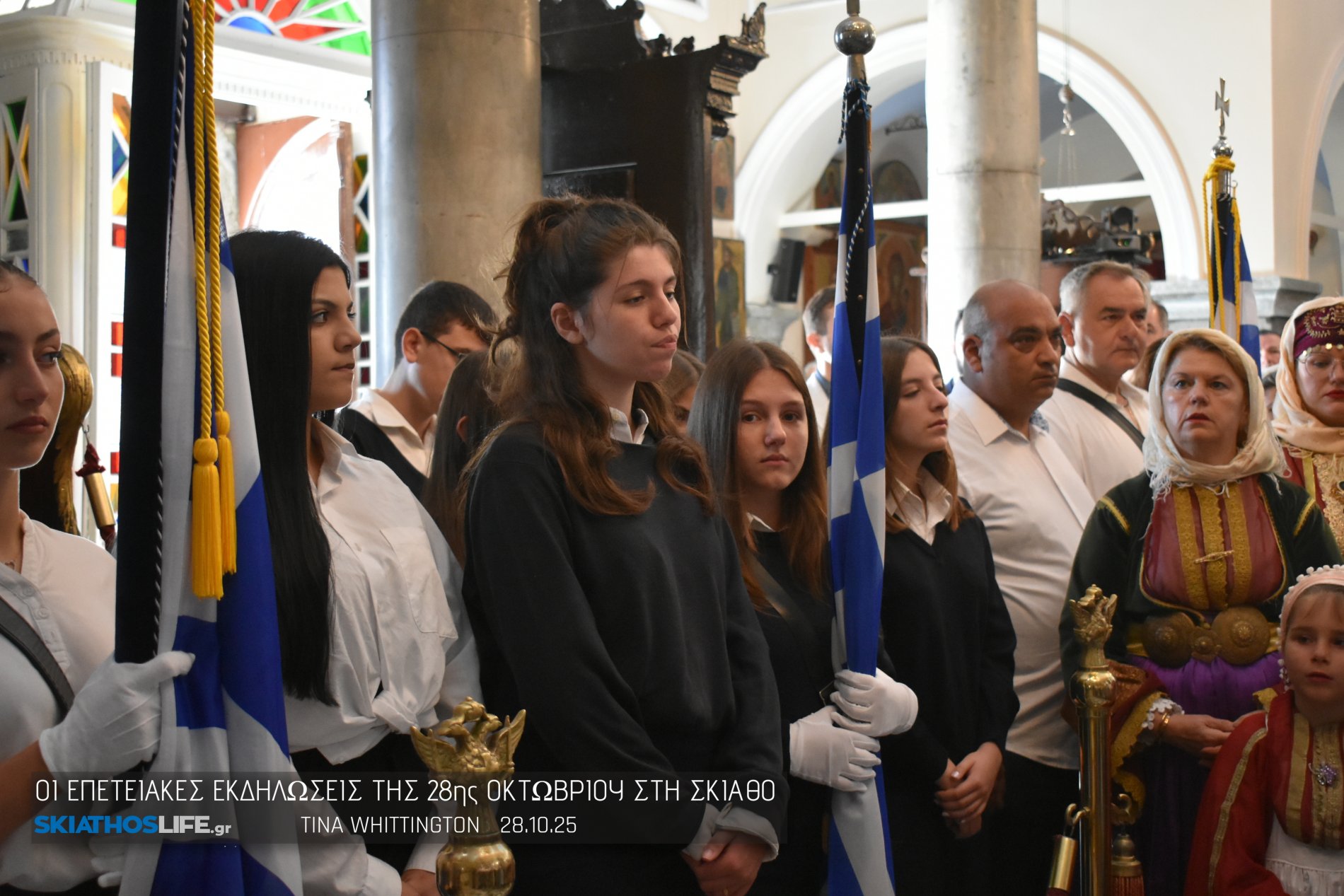 Φωτορεπορτάζ από τη Δοξολογία στο Μητροπολιτικό Ναό Τριών Ιεραρχών (φωτο)