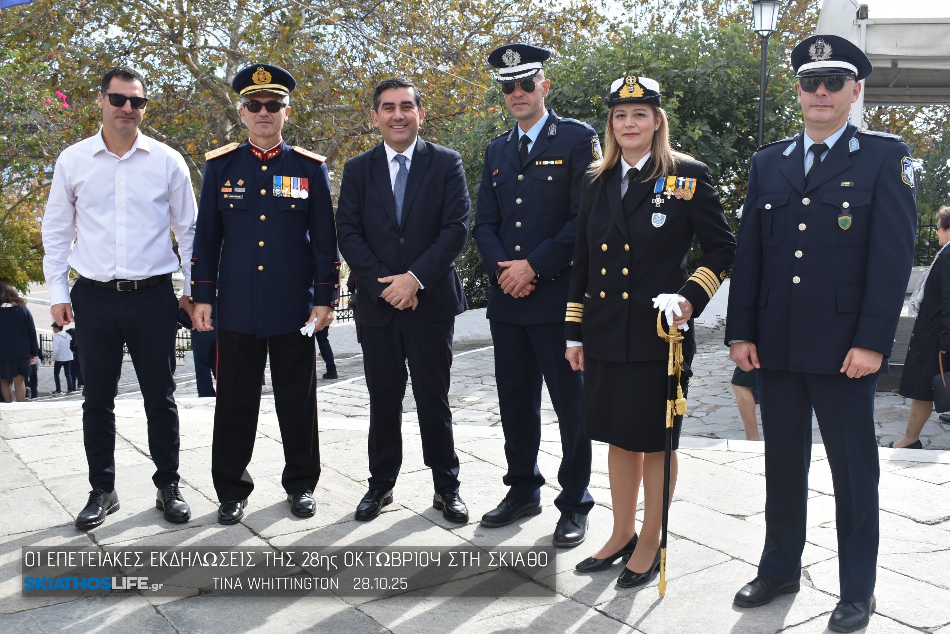 Φωτορεπορτάζ από τη Δοξολογία στο Μητροπολιτικό Ναό Τριών Ιεραρχών (φωτο)