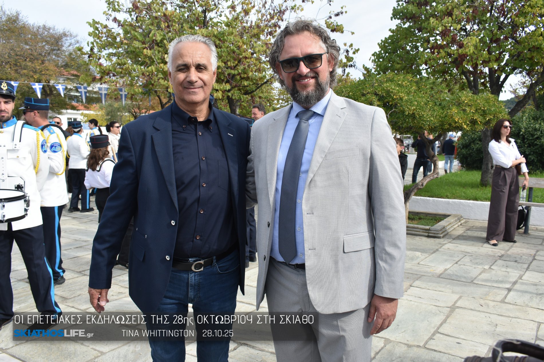 Φωτορεπορτάζ & Video από την Κατάθεση Στεφάνων στο Ηρώων της Σκιάθου