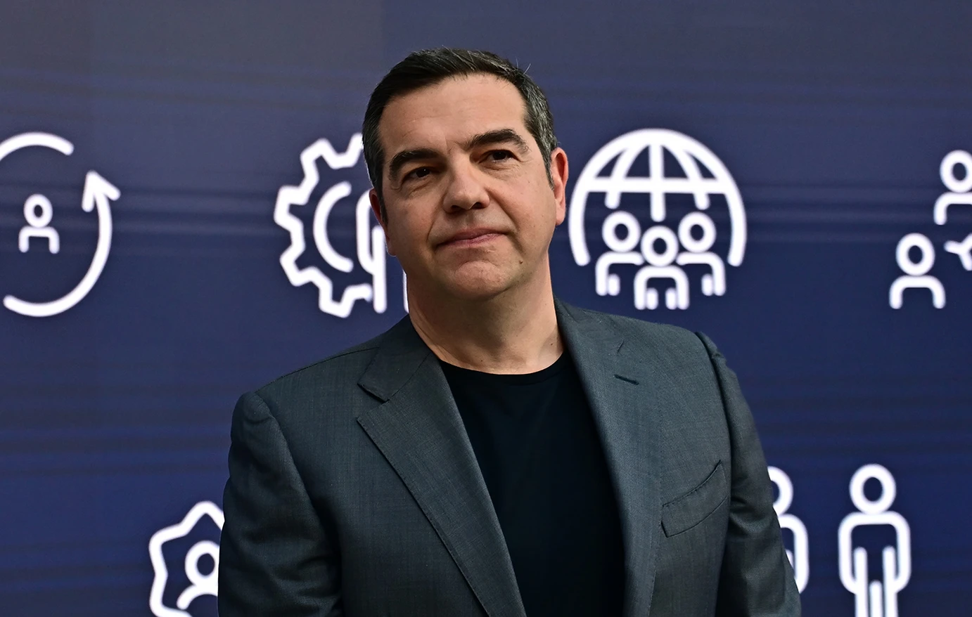 Ο Αλέξης Τσίπρας ανακοίνωσε τα 41 άτομα που συνθέτουν το επιστημονικό συμβούλιο