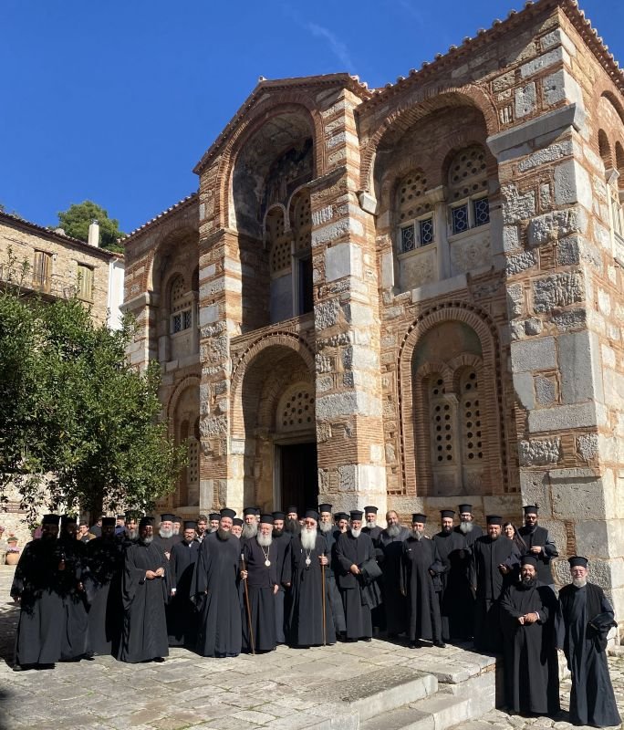 Ολοκληρώθηκε το 32ο Ιερατικό Συνέδριο της Ι. Μητροπολέως Χαλκίδος παρουσία Ιερέων της Σκιάθου (φωτο)