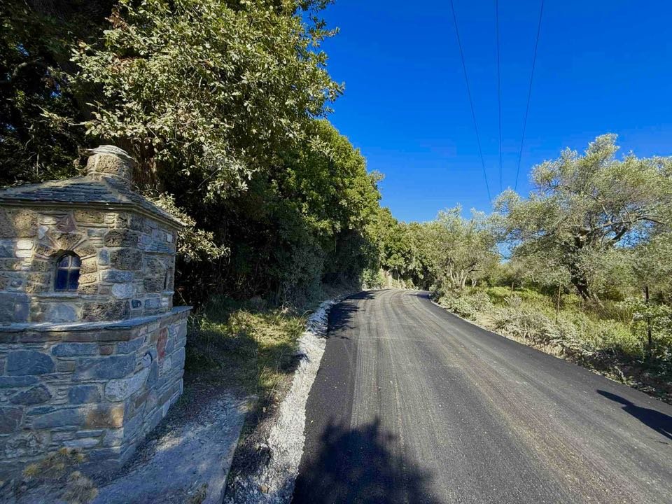 Σε φάση ολοκλήρωσης το έργο ασφαλτόστρωσης αγροτικής οδοποιίας στην περιοχή της Κεχριάς