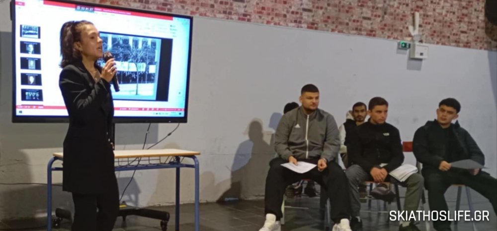 Το Πολυτεχνείο δεν είναι απλώς μια επέτειος. Είναι ένα ζωντανό μήνυμα ελπίδας και δύναμης (φωτο)