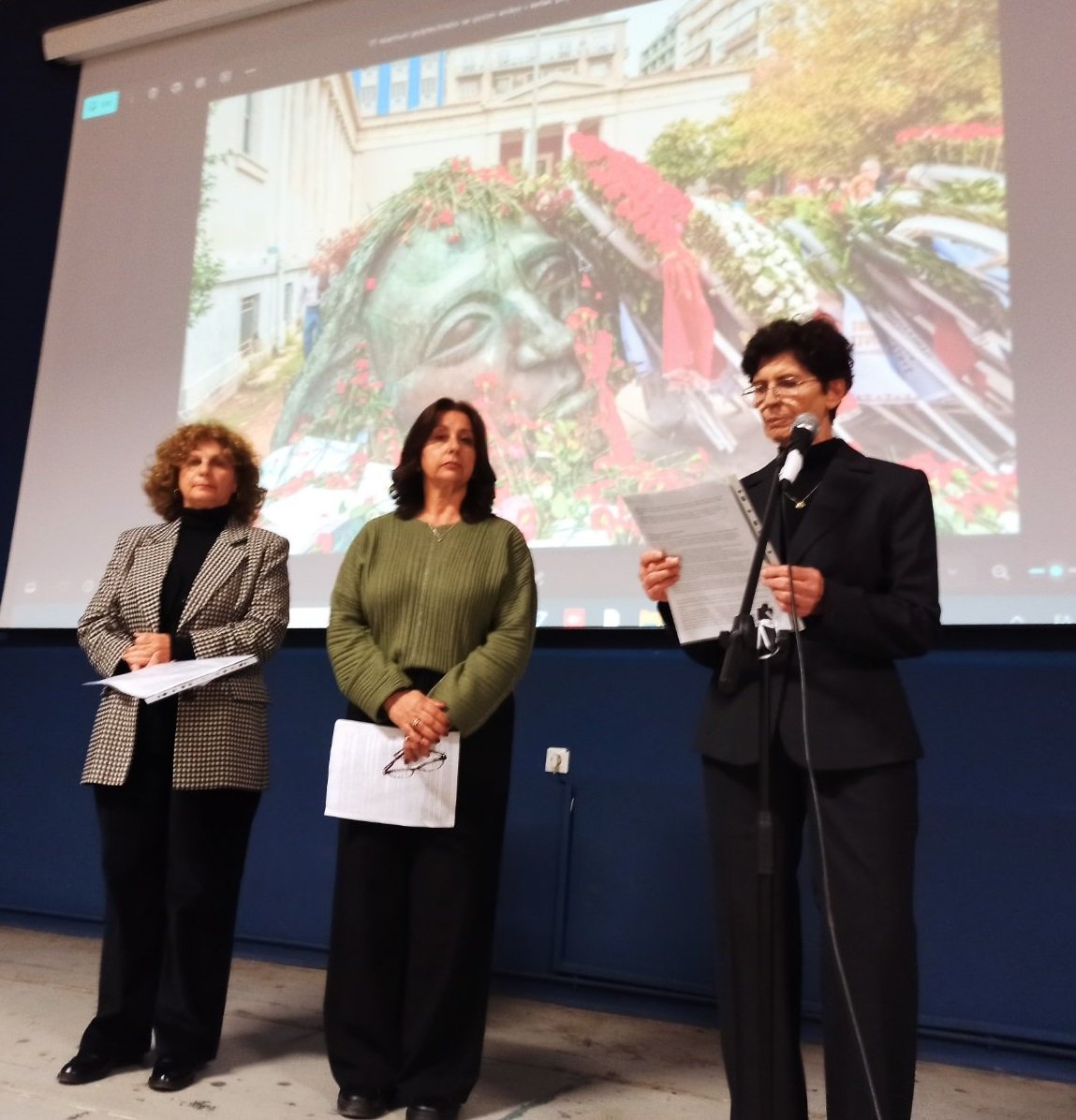 Δυνατό μήνυμα Δημοκρατίας από το Εσπερινό Γενικό Λύκειο και Εσπερινό Γυμνάσιο Βόλου