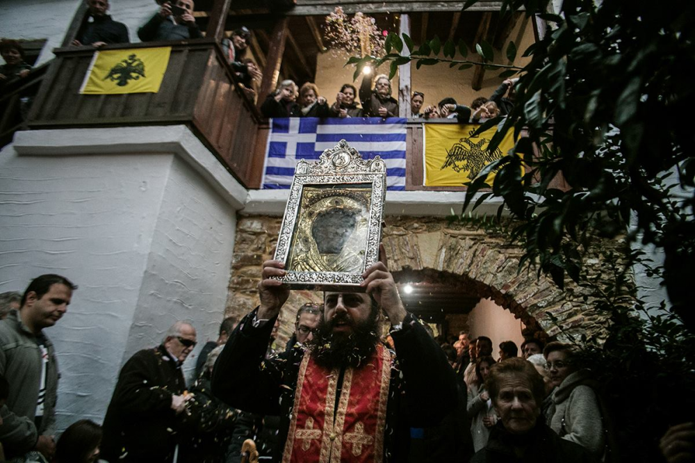 Προς την Κουνίστρα με τους Ήρωες του Μωραϊτίδη* | γράφει ο Γιώργος Σανιδάς