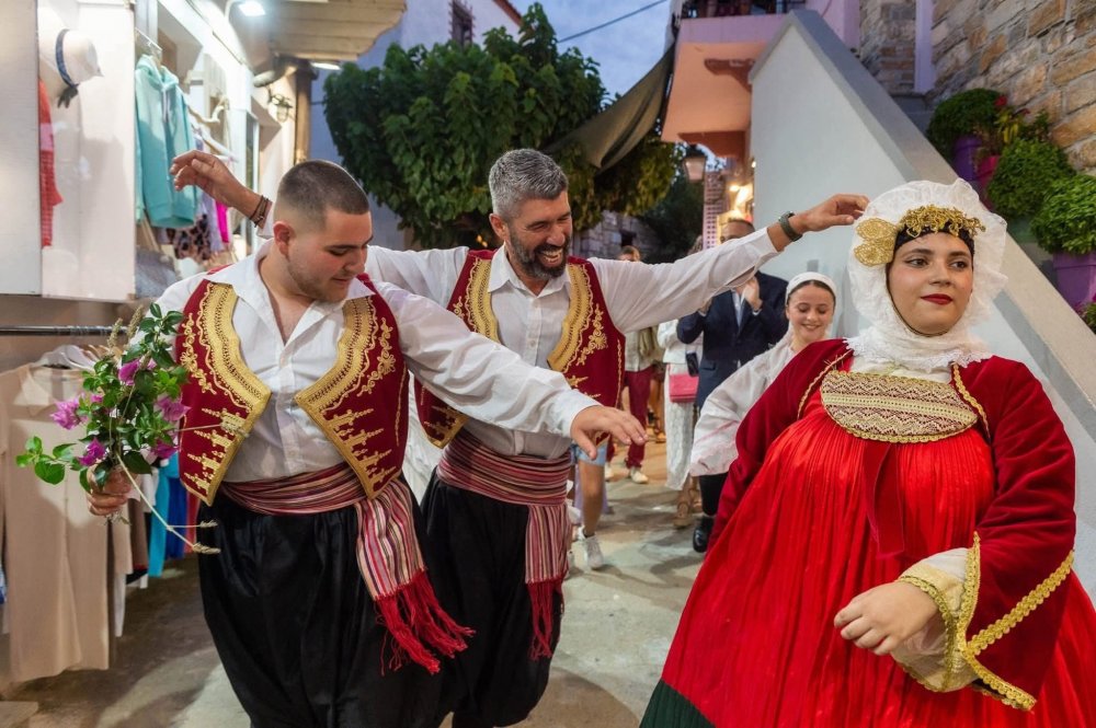 ΑΛΟΝΝΗΣΟΣ : Ξεκινάνε σήμερα τα μαθήματα Παραδοσιακών Χορών 