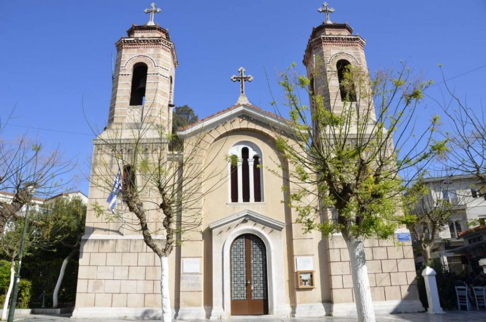 Tην Κυριακή η καθιερωμένη Λειτουργία για την Παναγία Εικονίστρια στην Αθήνα