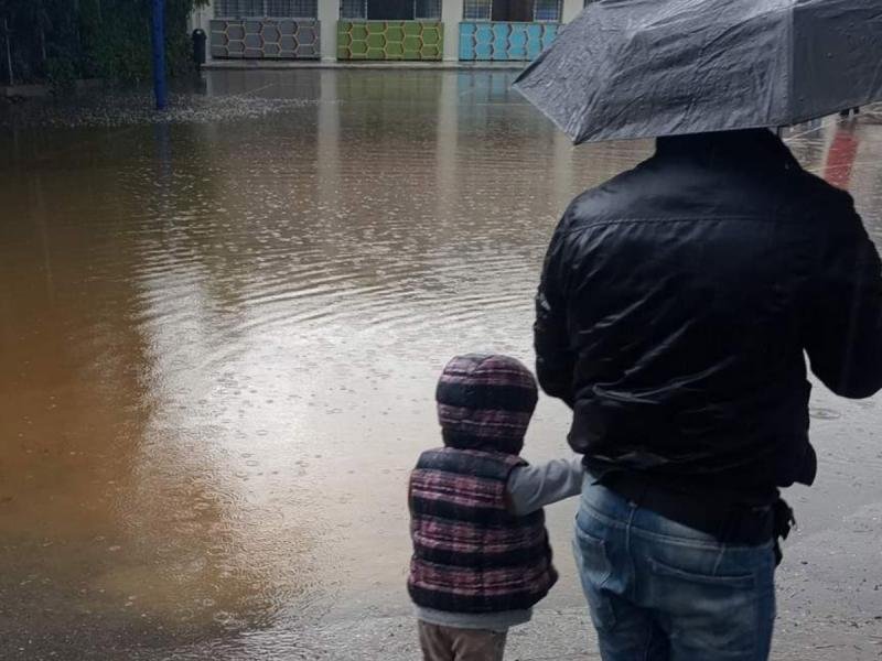 Δυσαρέσκεια γονέων για την καθυστέρηση της απόφασης από την Περιφέρεια για το κλείσιμο των σχολείων