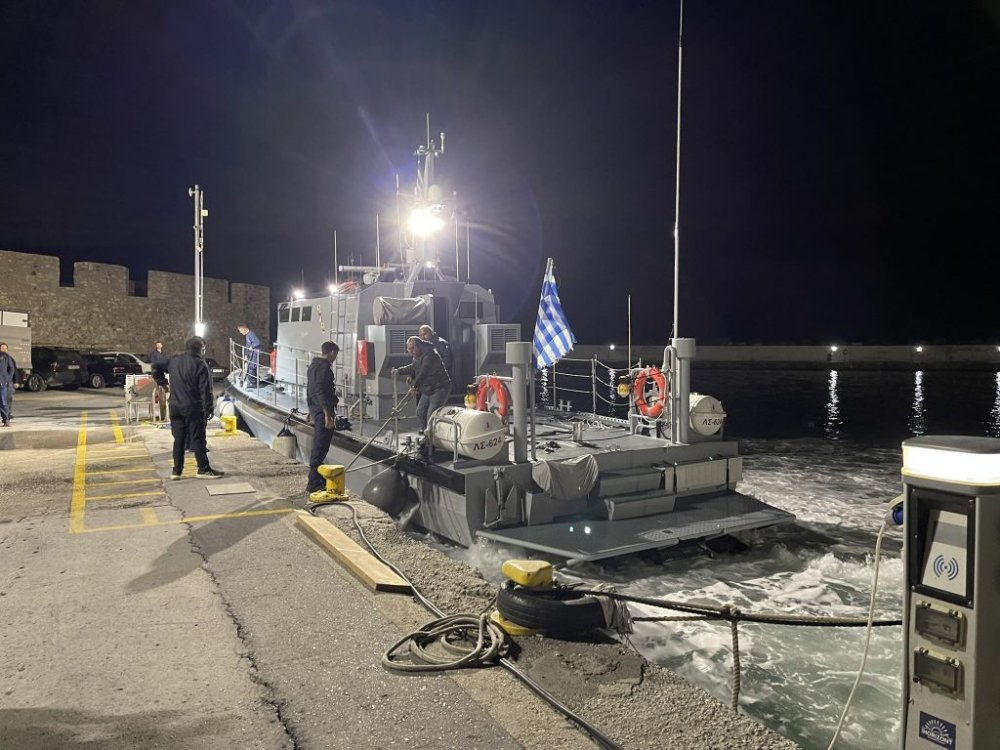 Κρήτη: Τι ερευνούν αρχές για την τραγωδία με τους 17 νεκρούς μετανάστες σε μισοβυθισμένη λέμβο – Δύο επιζώντες σε νοσοκομείο