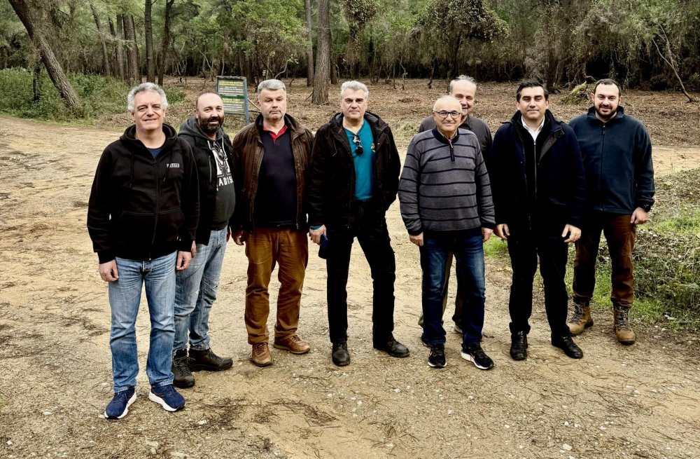 Αυτοψία του Διευθυντή της Διεύθυνσης Δασών Μαγνησίας με το Δήμαρχο Σκιάθου