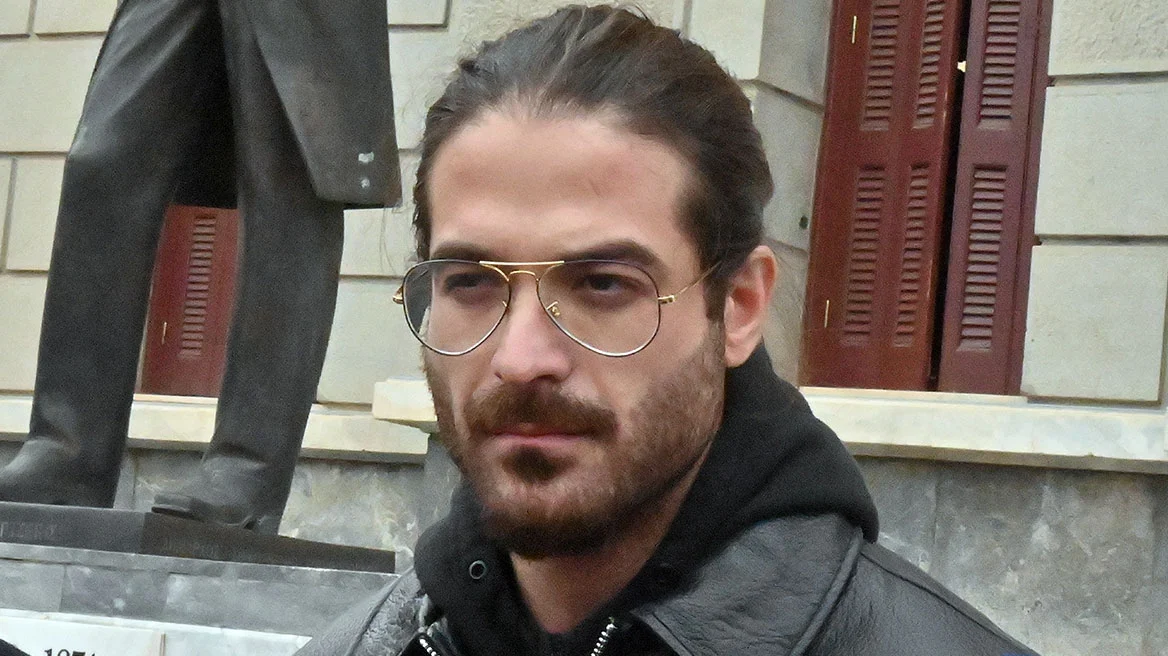 Αθώος ο Άρης Μουγκοπέτρος για την κατηγορία της ενδοοικογενειακής απειλής