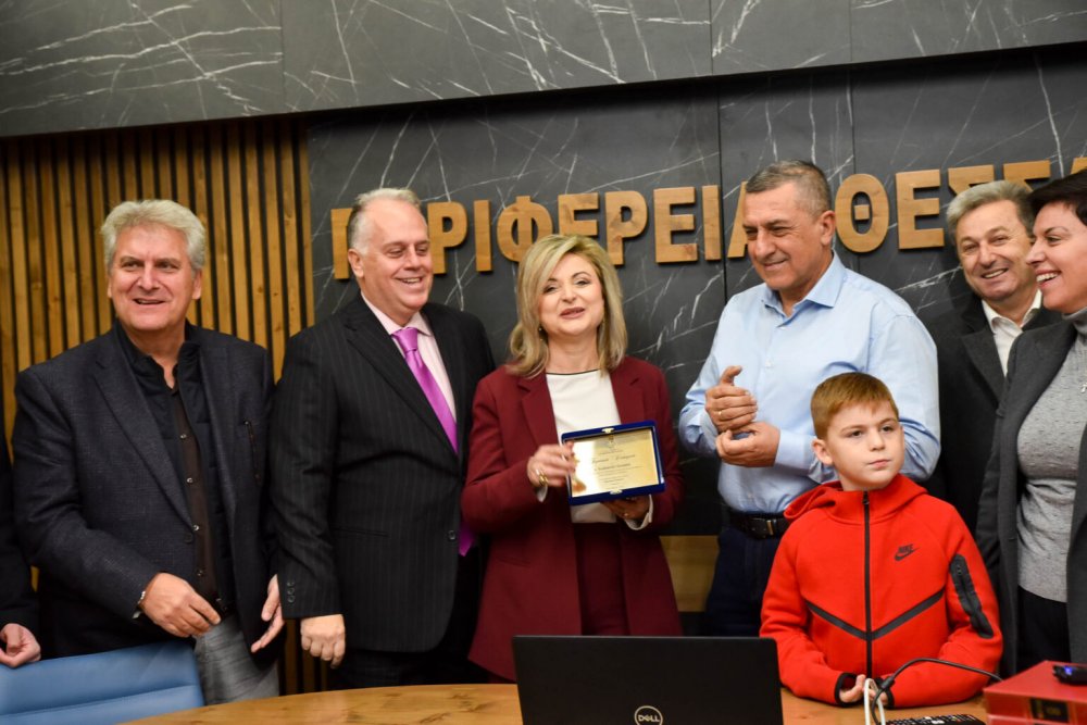 Στην Βιβλιοθήκη της Σκοπέλου η δωρεά βιβλίων Ε. Σούρλα 