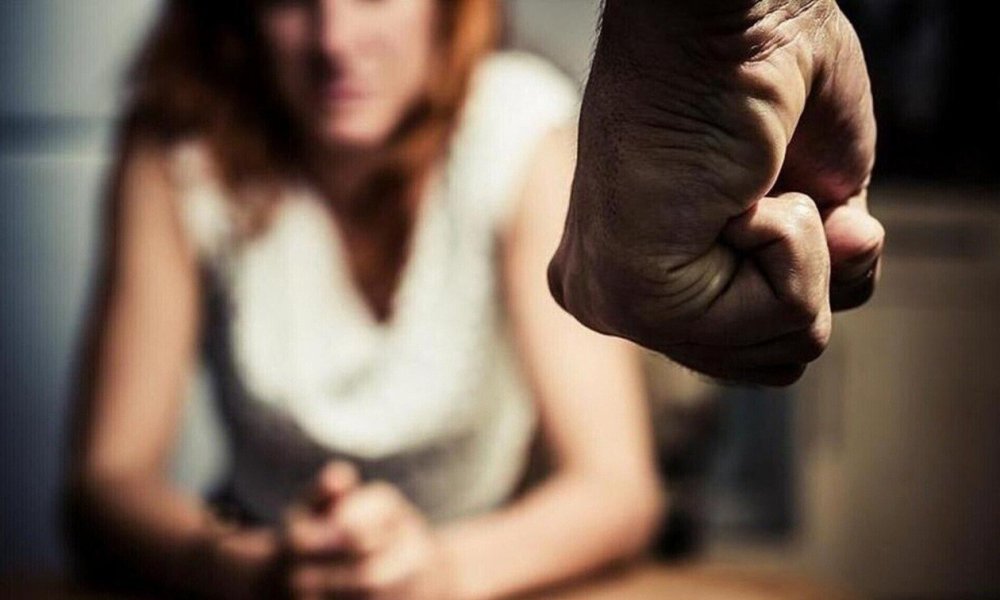 Σποράδες: Θα περνούσαν μαζί τις διακοπές των Χριστουγέννων αλλά κατέληξαν στα δικαστήρια