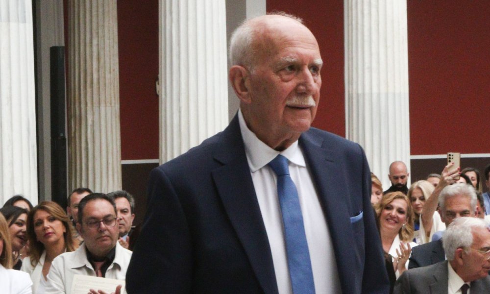 Πέθανε ο Γιώργος Παπαδάκης