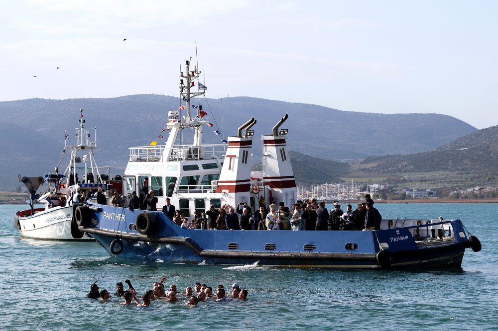 Ο Περιφερειάρχης Δ. Κουρέτας στον εορτασμό των Θεοφανείων στον Βόλο (φωτ)