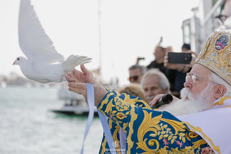 Λαμπρά τα Θεοφάνεια στον Βόλο (ΦΩΤΟ)