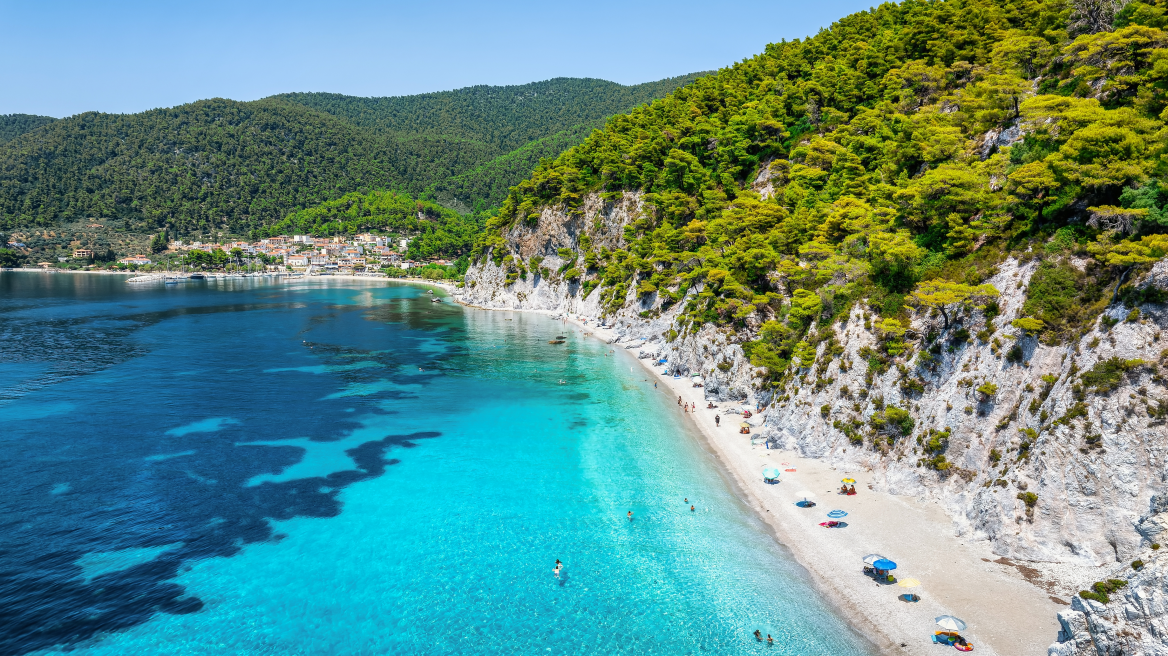 H Σκόπελος στην κορυφή των προορισμών της Ευρώπης με κινηματογραφική λάμψη για τους Γερμανούς