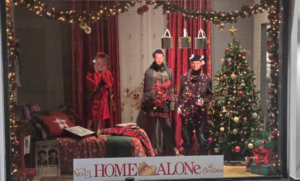 Ο Εμπορικός Σύλλογος Βόλου ανακοινώνει τα αποτελέσματα του «Διαγωνισμού Χριστουγεννιάτικης Βιτρίνας 2025»