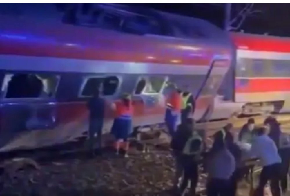 Ισπανία: Τουλάχιστον 39 νεκροί και 73 τραυματίες από τον εκτροχιασμό τρένων