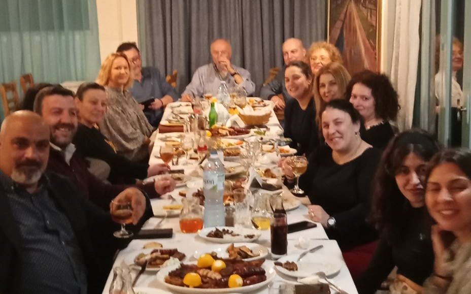 Το γλέντησαν γιατροί και προσωπικό του Κέντρου Υγείας Σκιάθου (φωτο&video)
