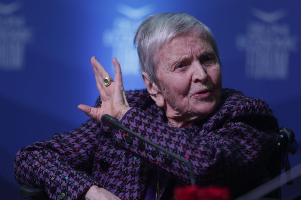 Πέθανε η κορυφαία βυζαντινολόγος Ελένη Γλύκατζη Αρβελέρ σε ηλικία 100 ετών – Η οικουμενική Ελληνίδα