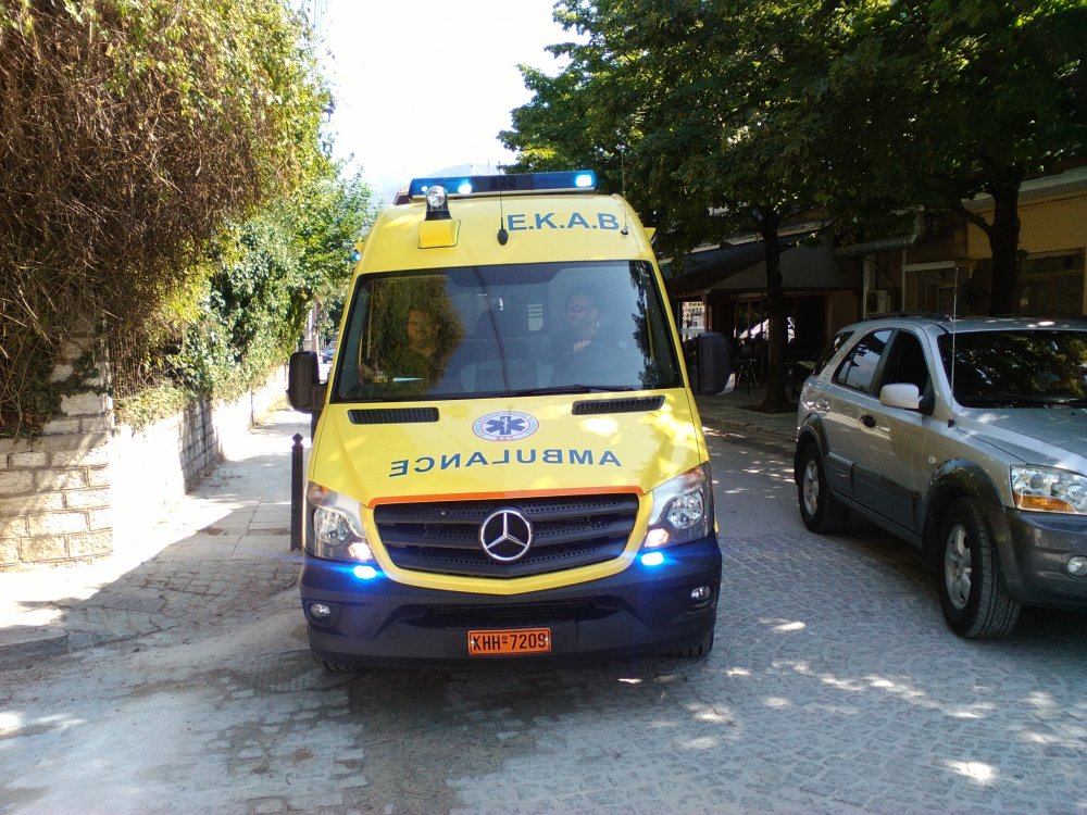Τραγωδία στη Βάρη: Νεκροί δύο νεαροί εργάτες από ηλεκτροπληξία