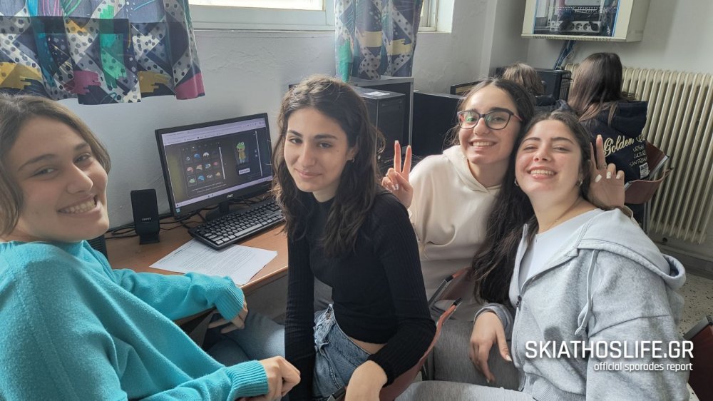 Τρίτη θέση για το Γενικό Λύκειο Σκιάθου στον Διαγωνισμό Ελληνικής Γλώσσας «Ελληνικών Συν-ομιλία»! (φωτο)