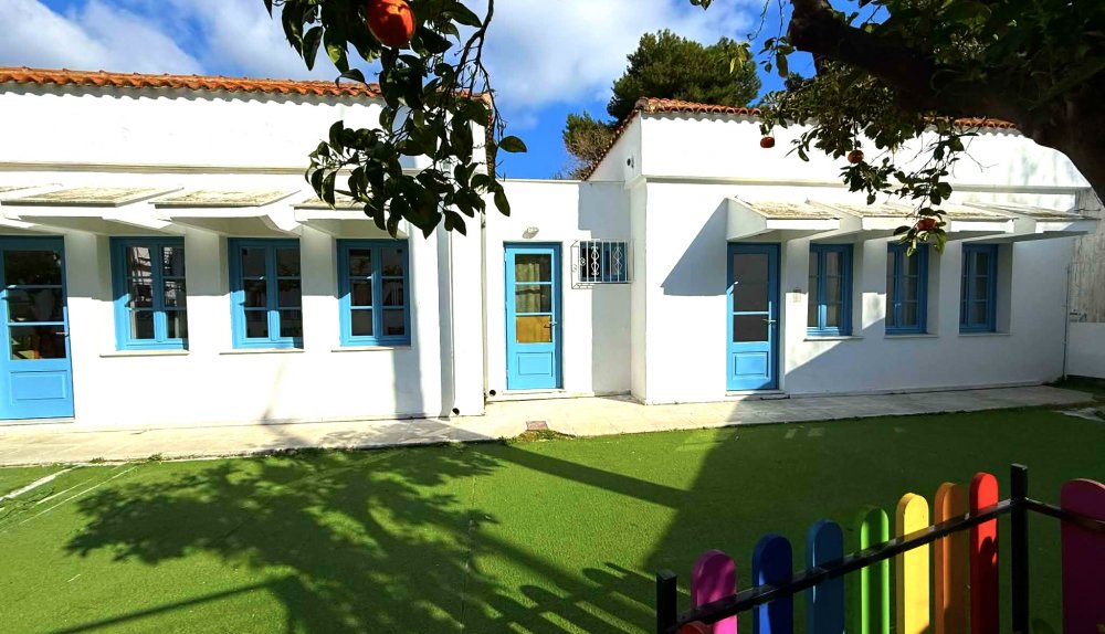Ενεργειακά κουφώματα τοποθετήθηκαν στο 1ο Νηπιαγωγείο Σκιάθου χορηγία της Seajets