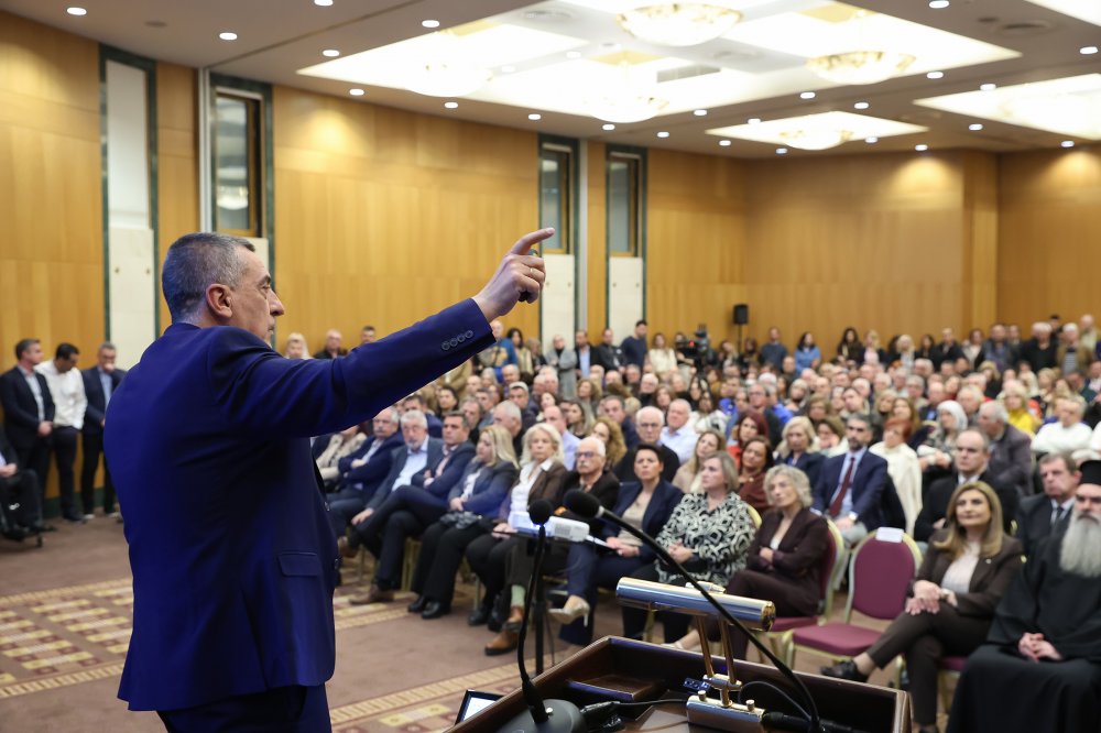 Η ΘΕΣΣΑΛΙΑ ΤΗΣ ΑΝΘΕΚΤΙΚΟΤΗΤΑΣ    Απολογισμός Κουρέτα με τα κομβικά έργα του Ν. Λάρισας  - Μια «γροθιά» Περιφέρεια και κοινωνικοί εταίροι (φωτο)
