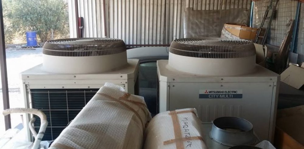 Πωλείται σε εξαιρετική κατάσταση σύστημα κλιματισμου για κάθε επαγγελματική χρήση (φωτο