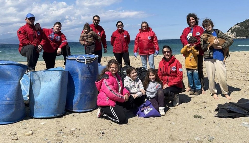 Τις Λυγαριές καθάρισε το τμήμα της Ελληνικής Ομάδας Διάσωσης Σκιάθου (φωτο)