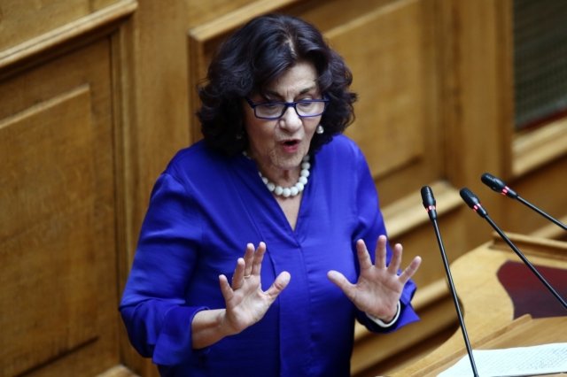 Βαρύ πένθος για τη Θεανώ Φωτίου – Έφυγε από τη ζωή ο γιος της