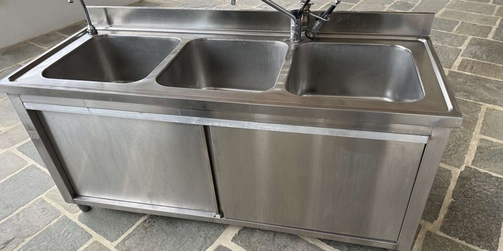 ΣΚΙΑΘΟΣ : Πωλείται επαγγελματική ανοξείδωτη λάντζα