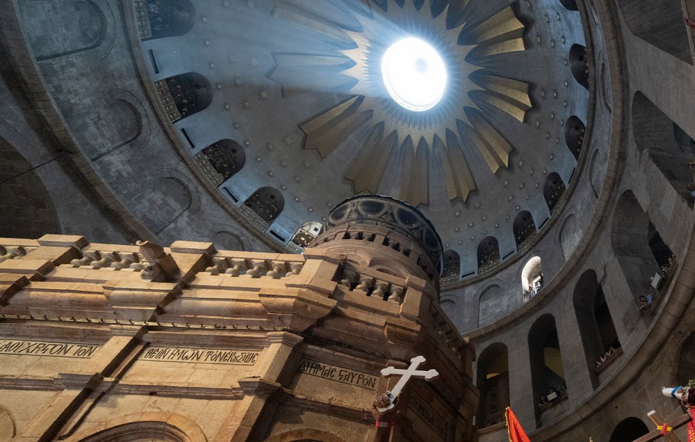 Η εμπειρία της απώλειας και η αναστάσιμη προοπτική της ελπίδας | Γράφει ο π. Παντελεήμων Χούλης 