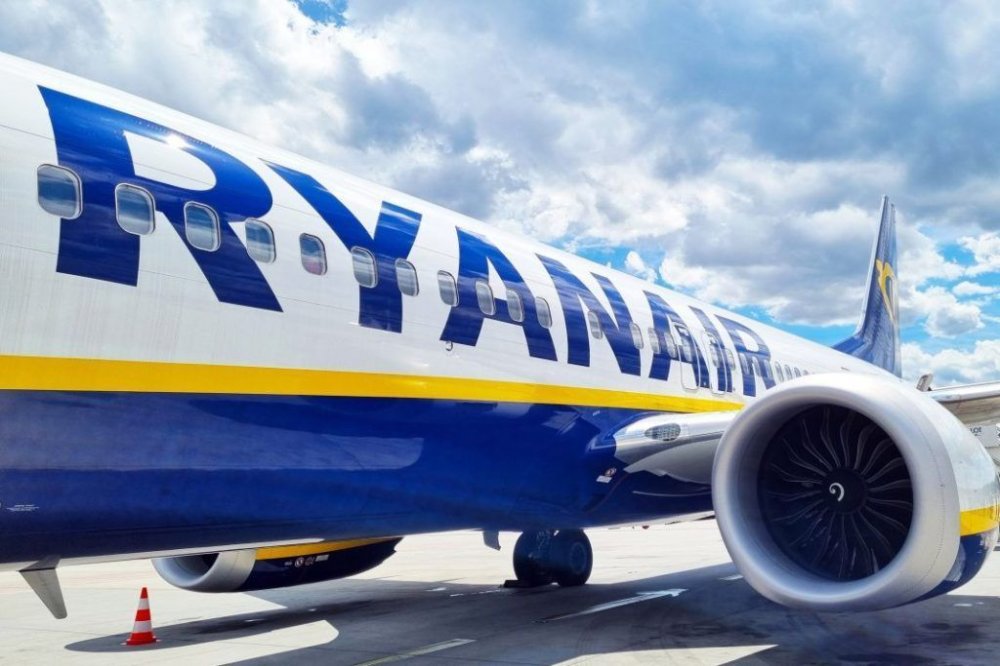 Ryanair: Κλείνει τη βάση στη Θεσσαλονίκη τον Οκτώβριο – Συναγερμός για πτήσεις, τουρισμό και 120 εργαζόμενους