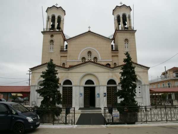 Για τον σκανδαλοθηρικό τίτλο, (ΠΡΩΤΟΦΑΝΕΣ ΠΕΡΙΣΤΑΤΙΚΟ ΣΤΟΝ ΟΣΙΟ ΙΩΑΝΝΗ ΤΟΝ ΡΩΣΣΟ - Ο «Βιαστής» γίνεται παπάς)