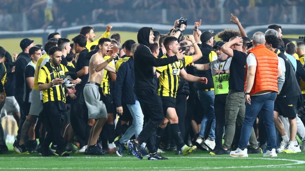 “Κιτρινόμαυρη” παράνοια, κόσμος και ομάδα-ένα πανηγυρίζουν την κατάκτηση του πρωταθλήματος (pictures)