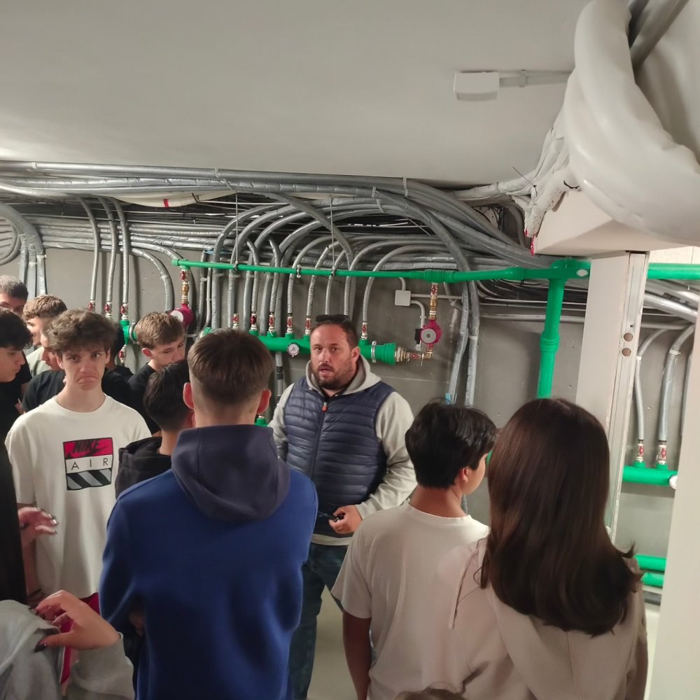 ΣΚΟΠΕΛΟΣ : Πεντάστερος Σχολικός Προσανατολισμός 