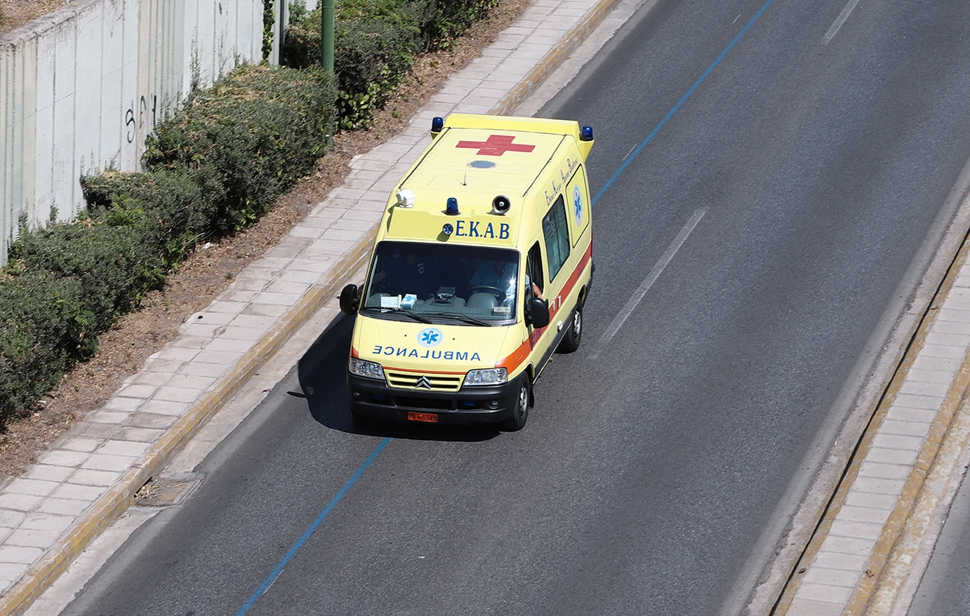 ΣΟΚ - Δύο 17χρονες έπεσαν μαζί από ταράτσα πολυκατοικίας στην Ηλιούπολη – Νεκρή η μία, σε πολύ κρίσιμη κατάσταση η δεύτερη
