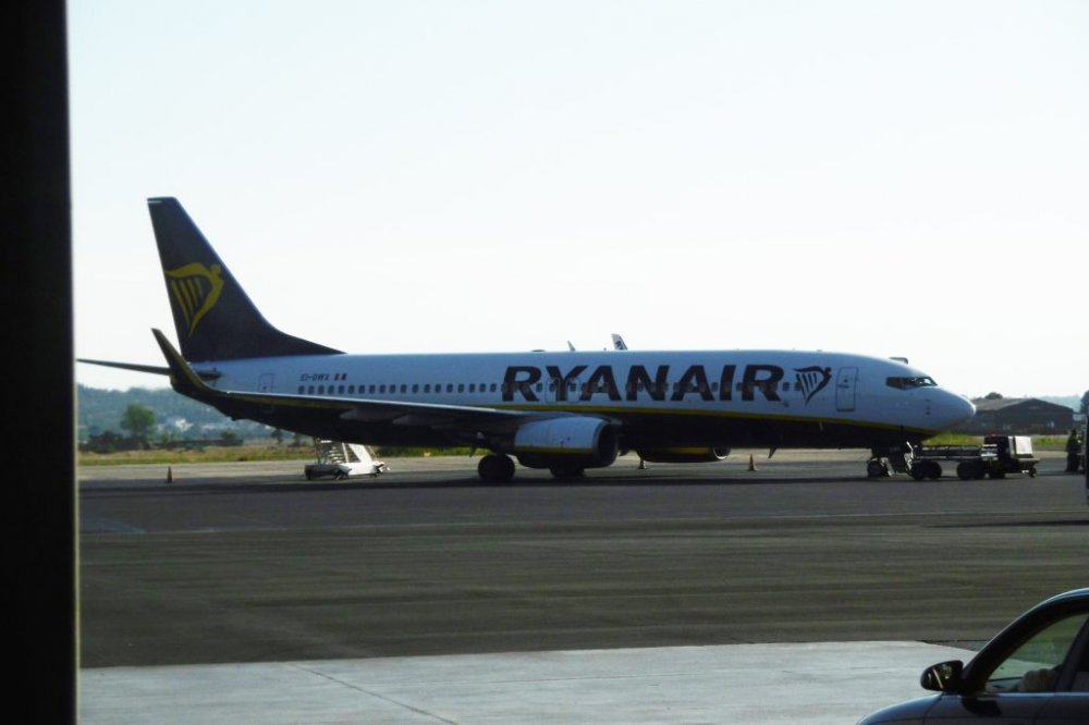 Συνεχίζεται η «κόντρα» Ryanair και Fraport μετά το κλείσιμο της βάσης στη Θεσσαλονίκη