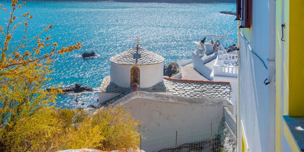 ΣΤΑΜΑΤΗΣ ΠΕΡΙΣΣΗΣ : 