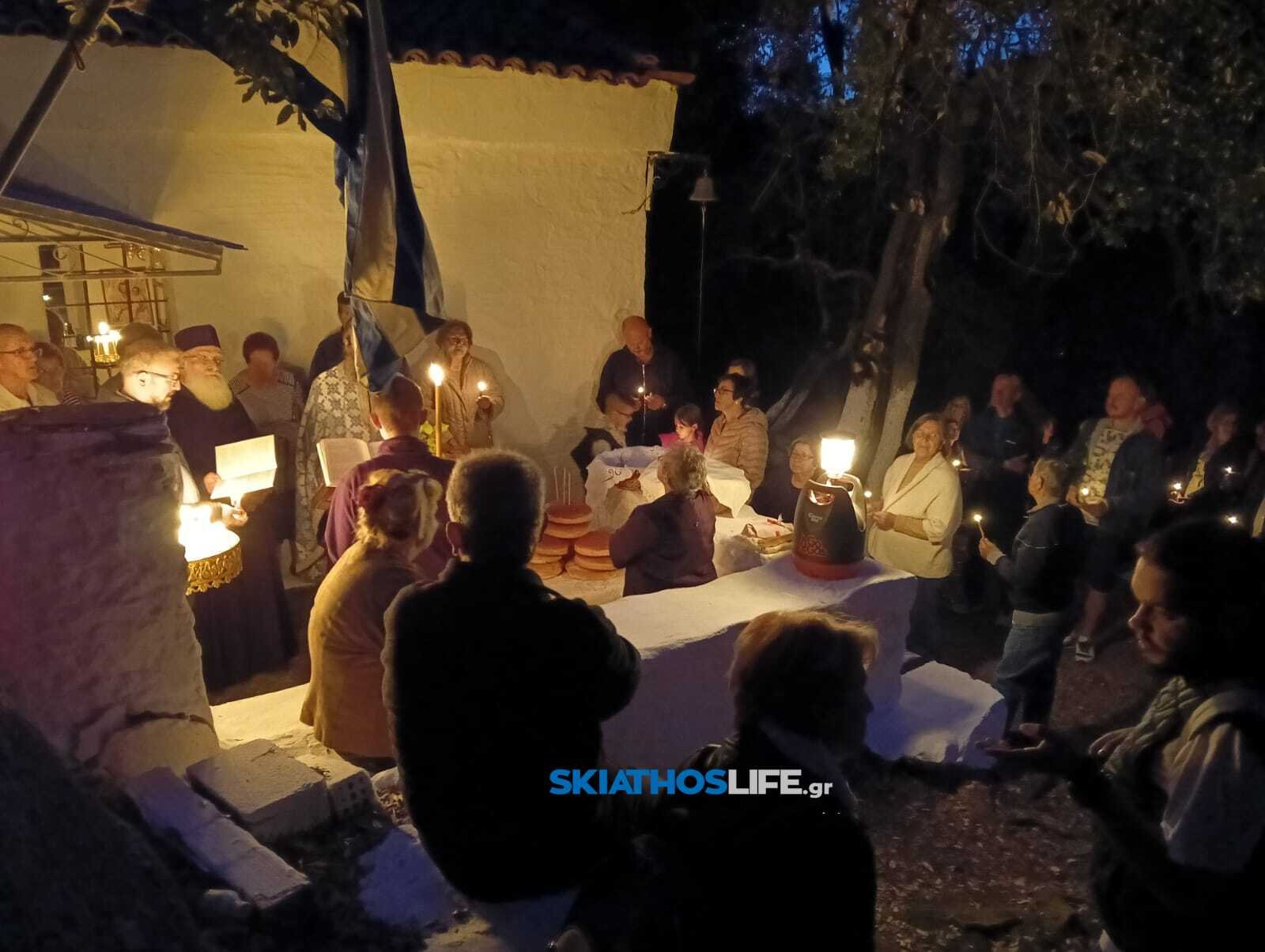 Των Κωνσταντίνου και Ελένης σήμερα 21 Μαΐου | Ο εορτασμός στη Σκιάθο και η Αγρυπνία στο εξωκλήσι (φωτο)